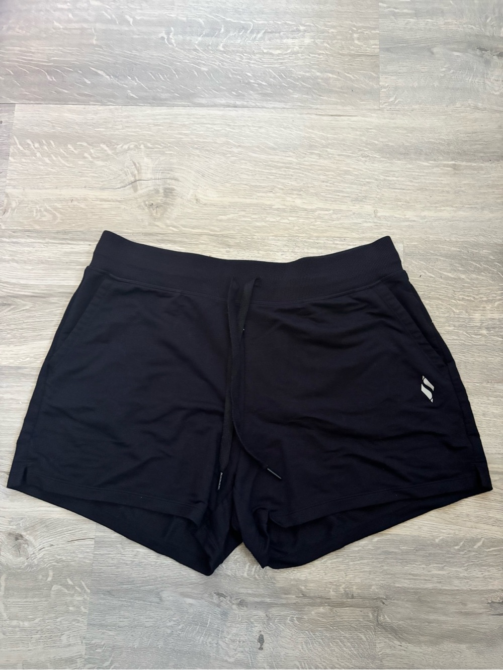 Sketchers Loose Short - Size: L
